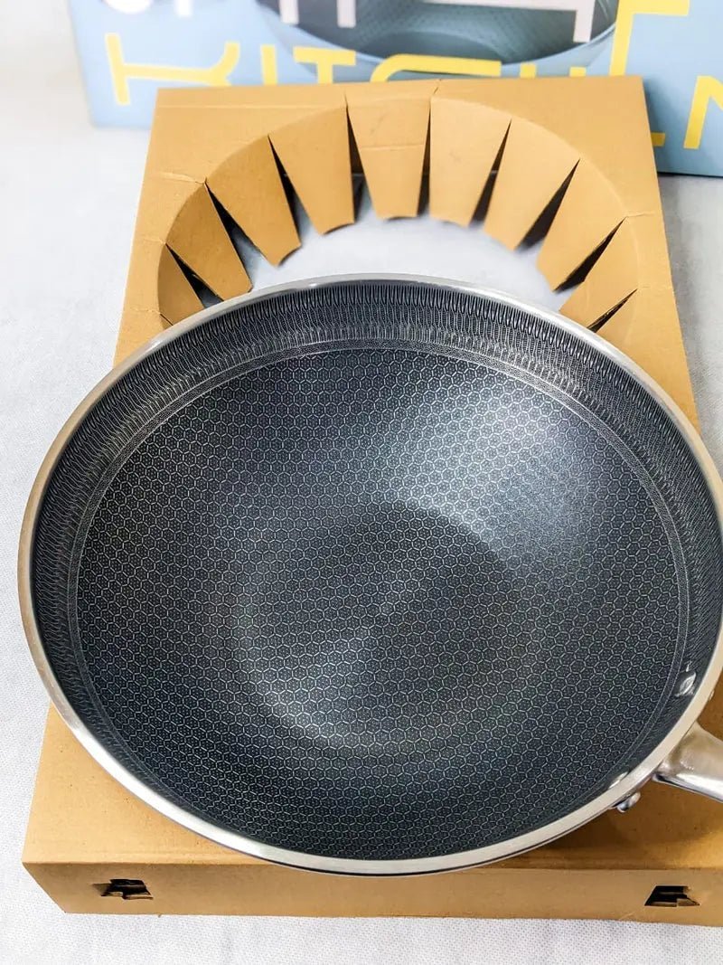USA LOT IMPORTED HONEYCOMB DEEP FRYPAN - Buy Online Pakistan | Galaxiee.com