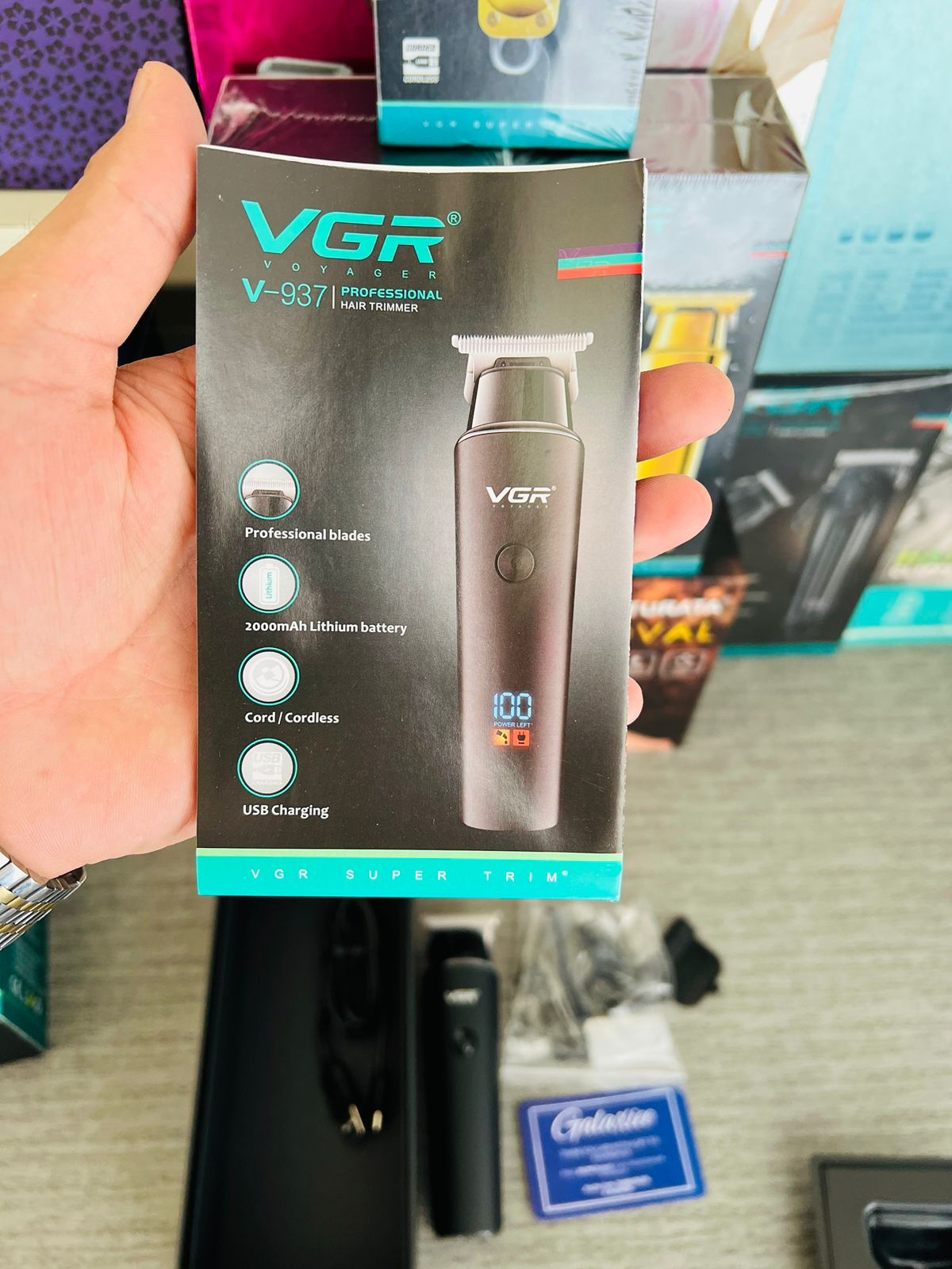 VGR Hong Kong Lot Rechargeable Professional Hair Trimmer - Galaxiee.compersonal care