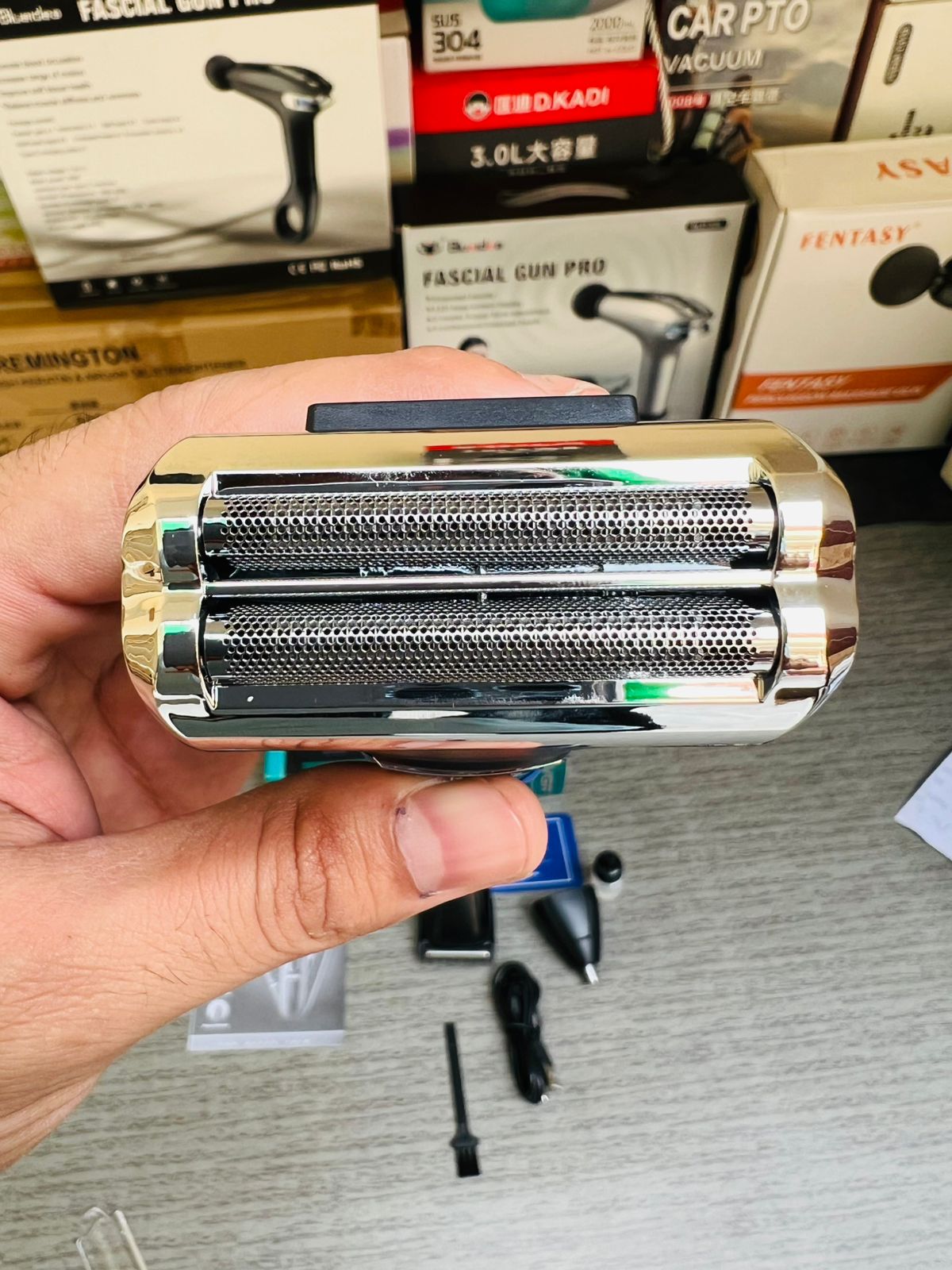 VGR V -210 Multi Function Professional Trimmer and Shaver 3 in 1 - Buy Online Pakistan | Galaxiee.com
